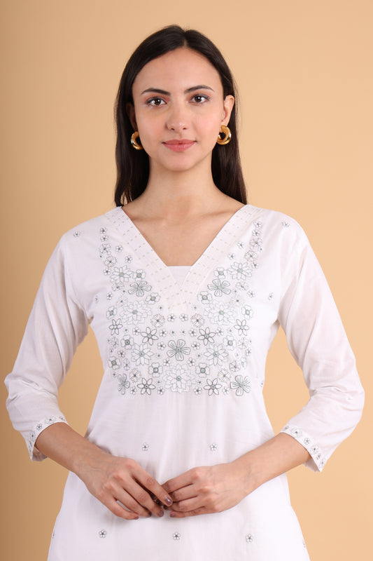 Elegant White Floral Embroidered Kurti